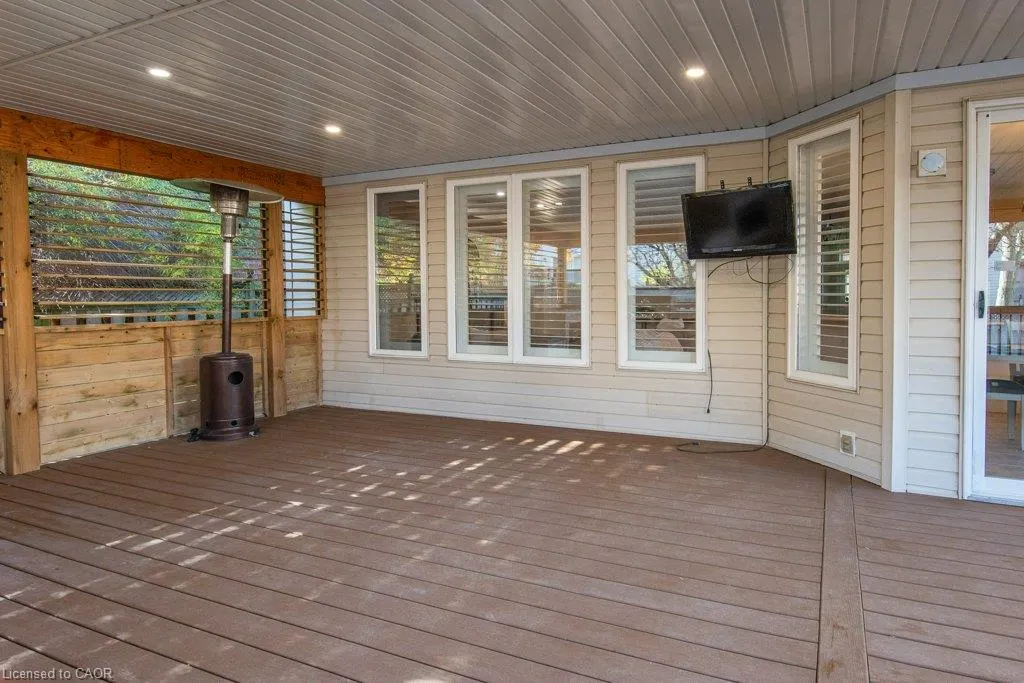 90 Autumn Ridge Trail