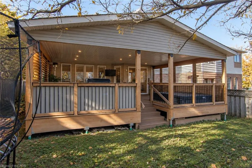 90 Autumn Ridge Trail