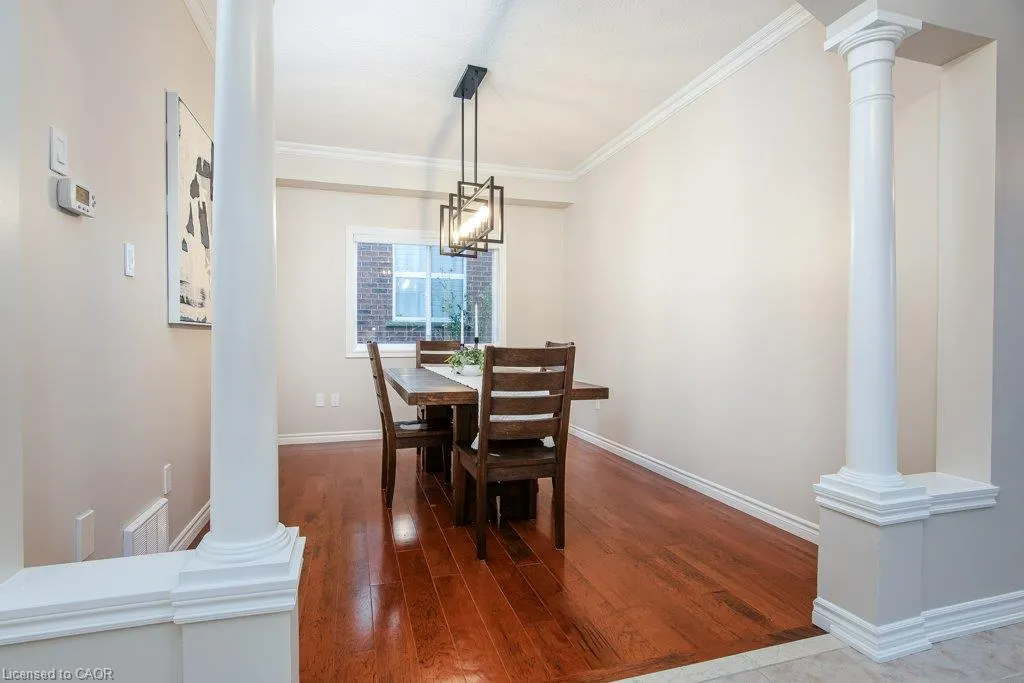 90 Autumn Ridge Trail