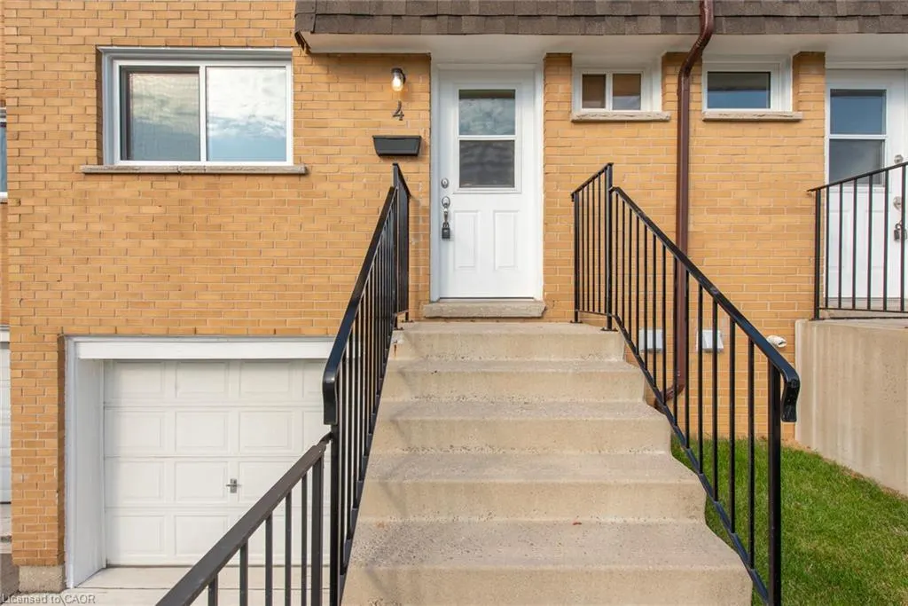 20 Anna Capri Drive #4