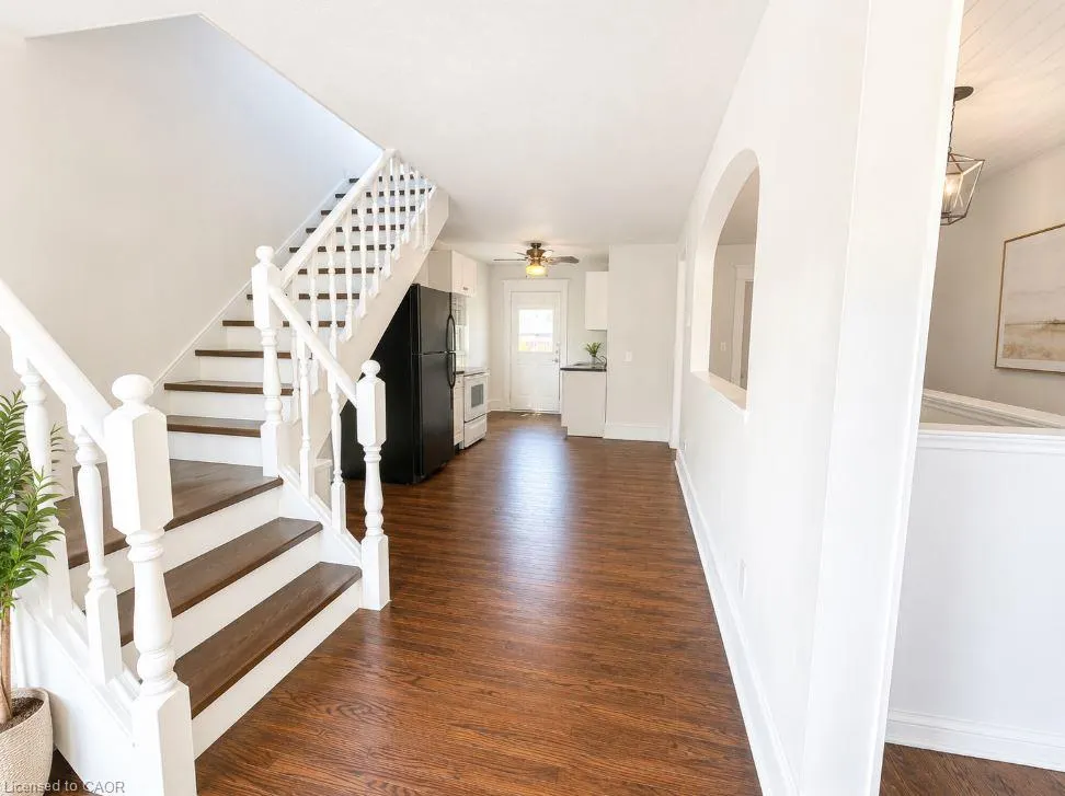 219 Erie Avenue #Upper