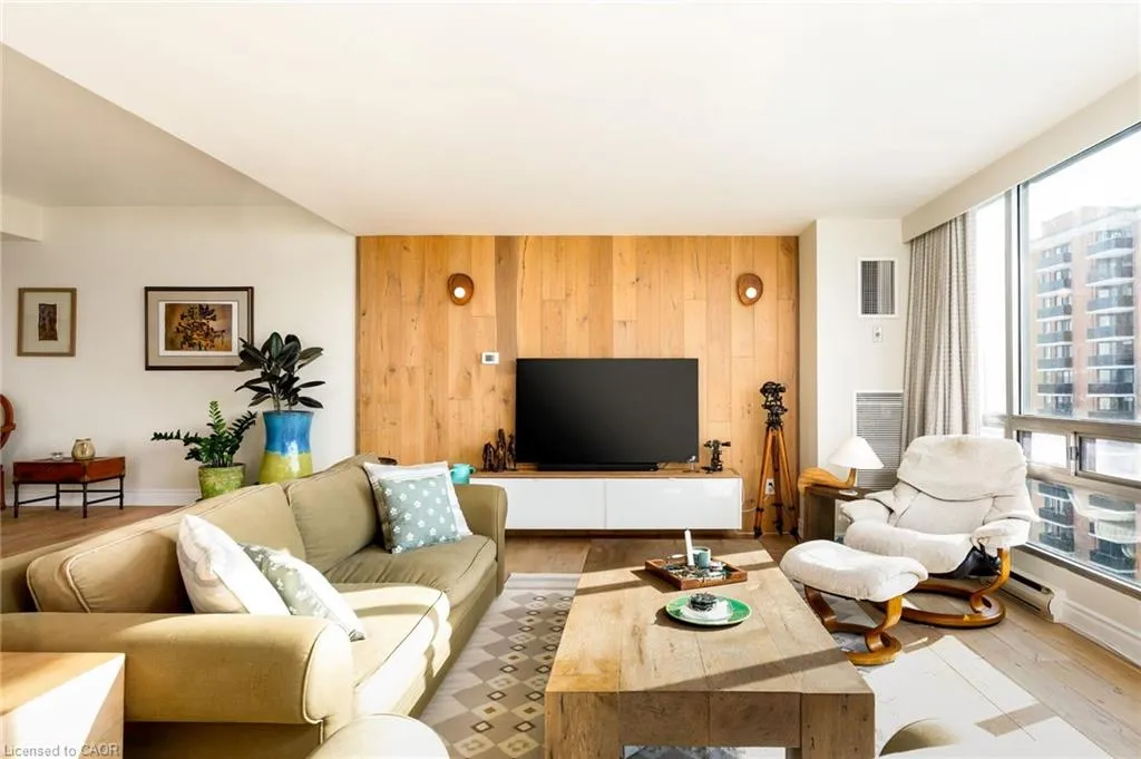 2180 Marine Drive #1401