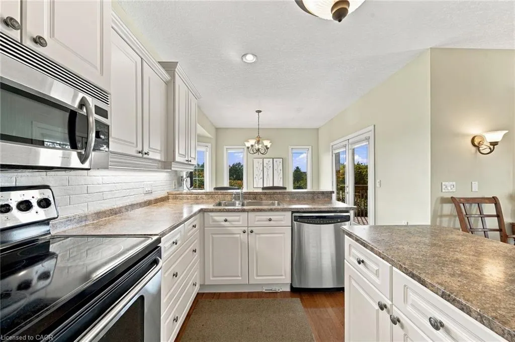 500 Lakeview Drive #9