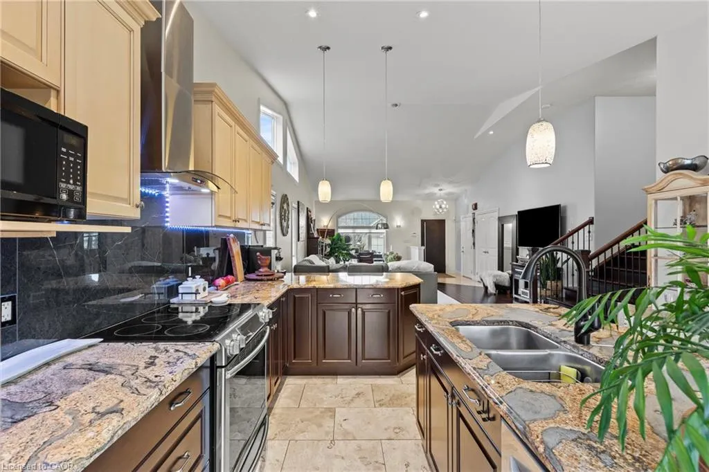 9147 Hendershot Boulevard