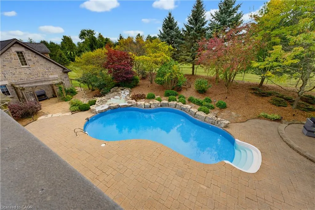 247 Old Onondaga Road E