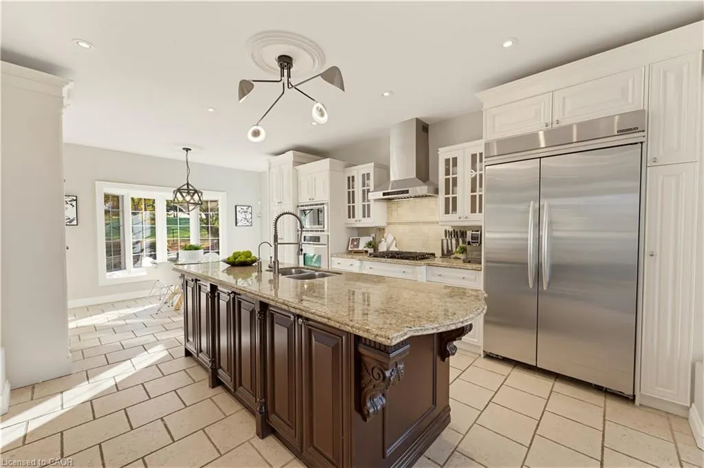247 Old Onondaga Road E