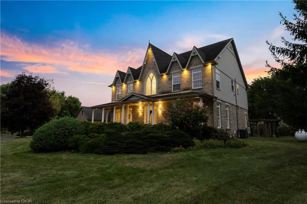 247 Old Onondaga Road E