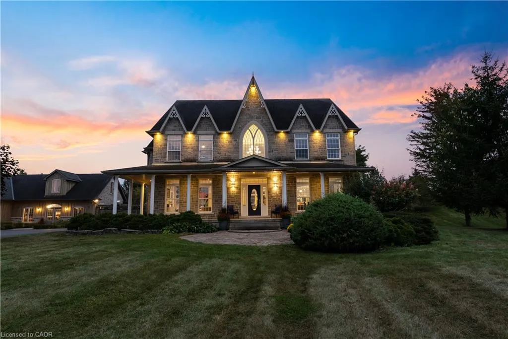 247 Old Onondaga Road E