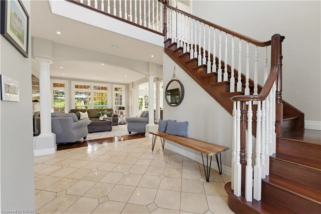 247 Old Onondaga Road E