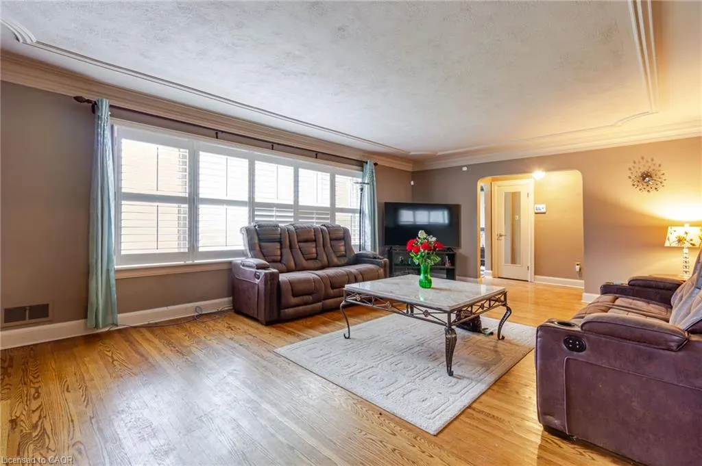 77 Randall Avenue