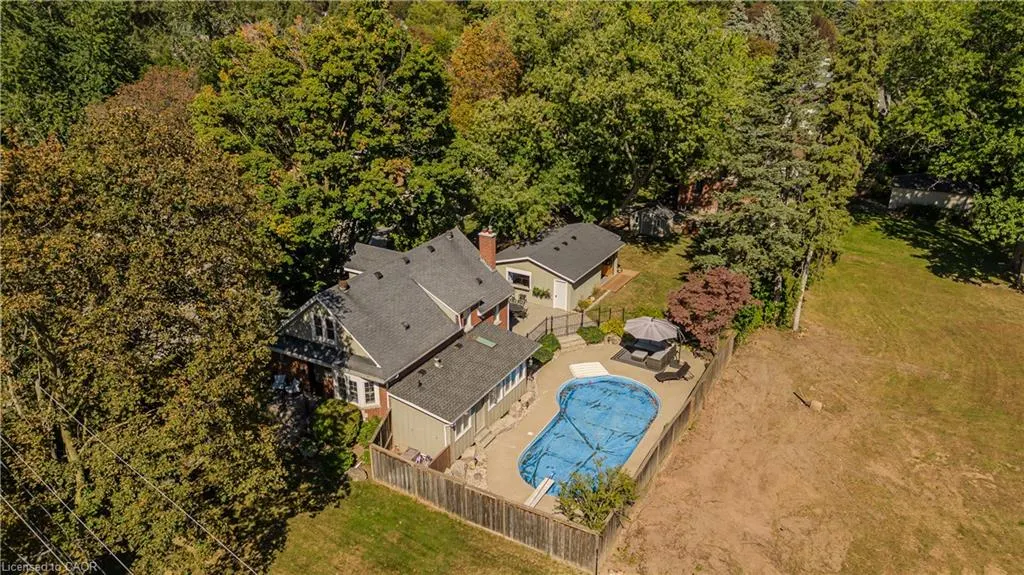 911 Lasalle Park Road