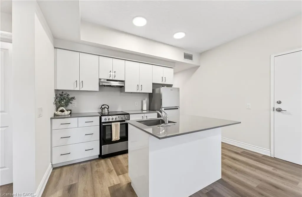 261 King Street E #303