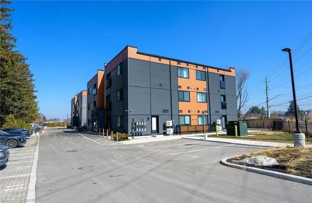 261 King Street E #303