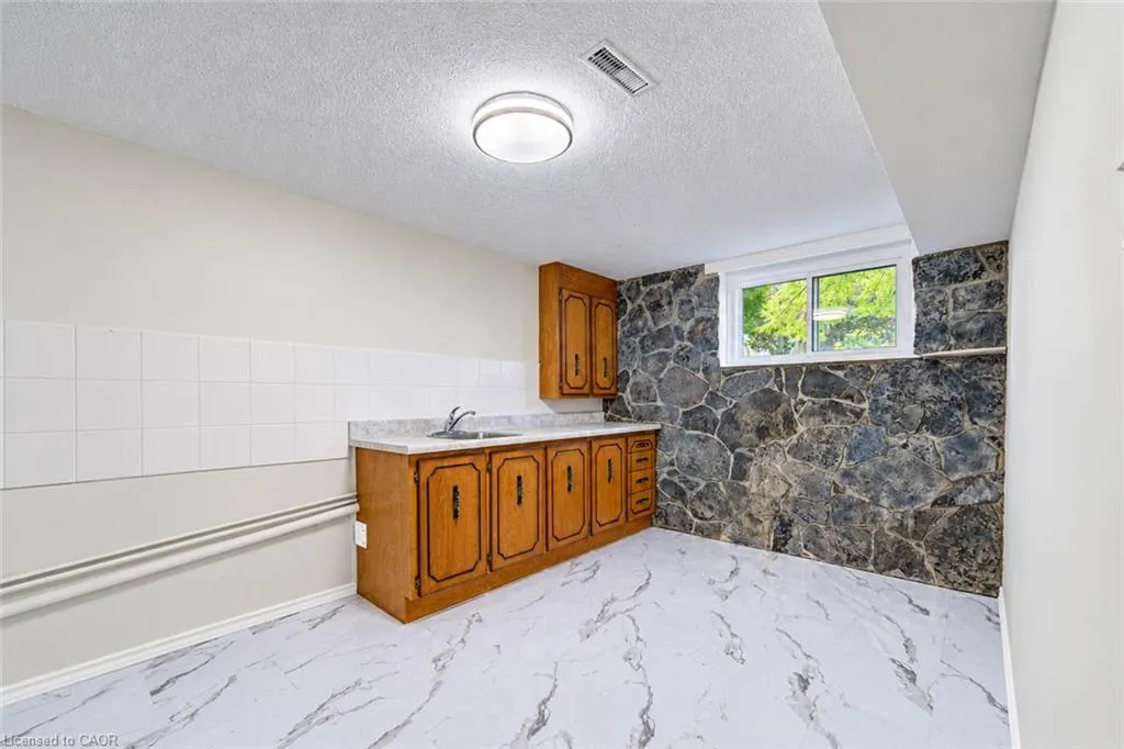 27 Alto Drive
