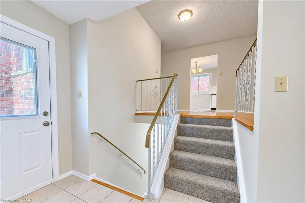 27 Alto Drive