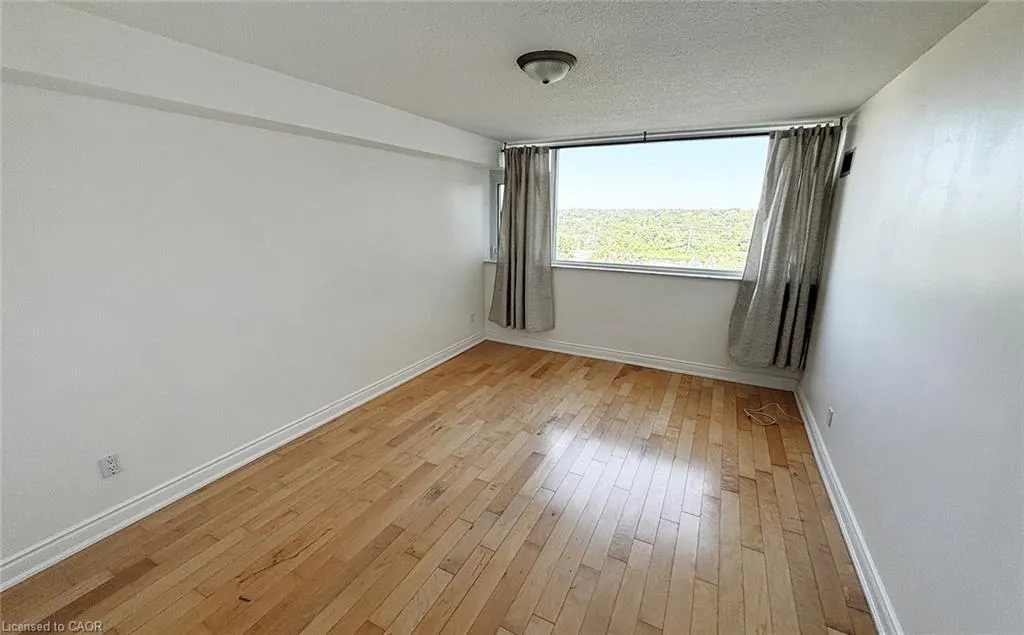 20 Speers Road #1004