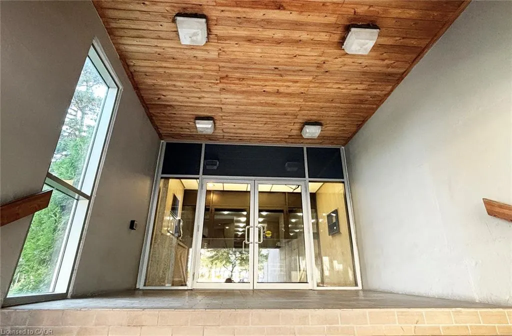 20 Speers Road #1004