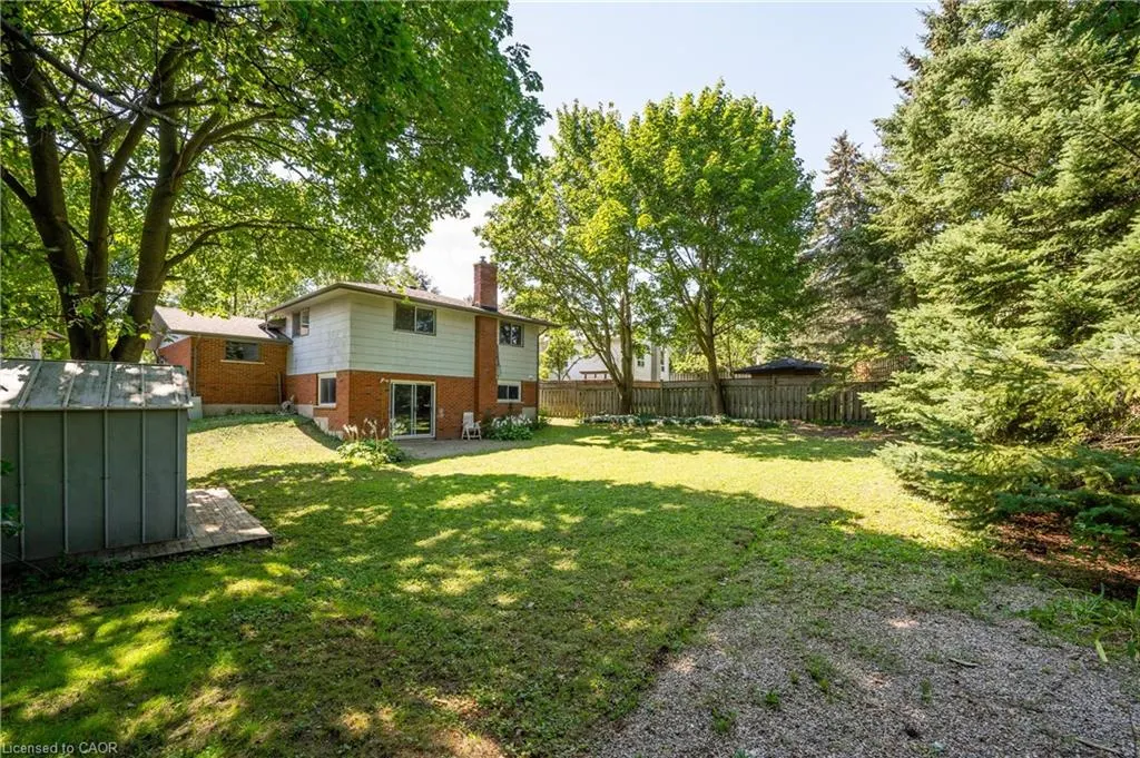 328 Breezewood Crescent #UPPER