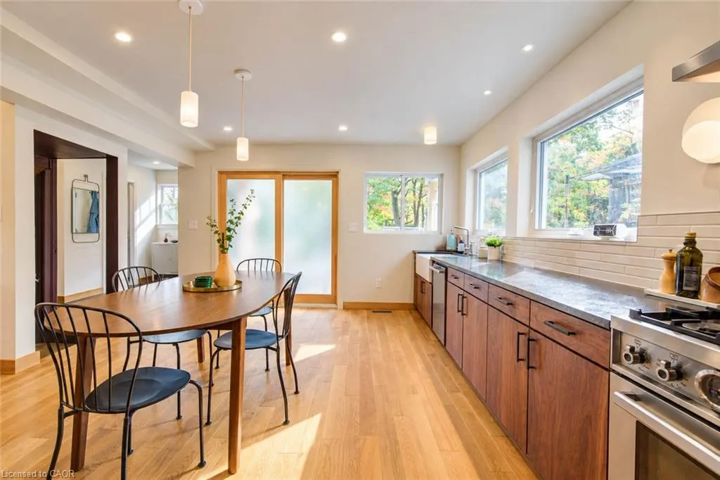 40 Forest Road