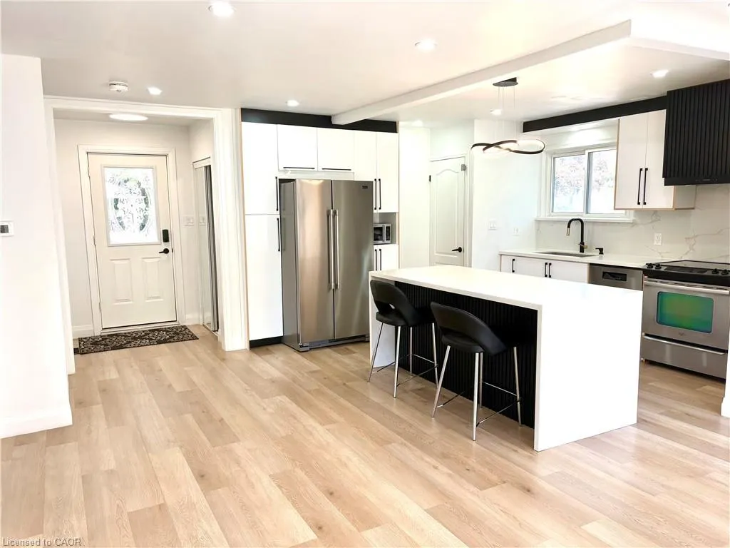 292 Woodward Avenue #Upper