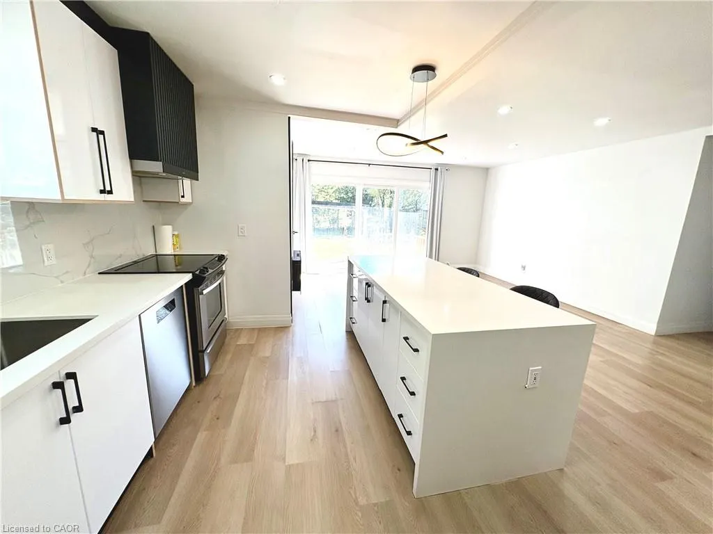 292 Woodward Avenue #Upper