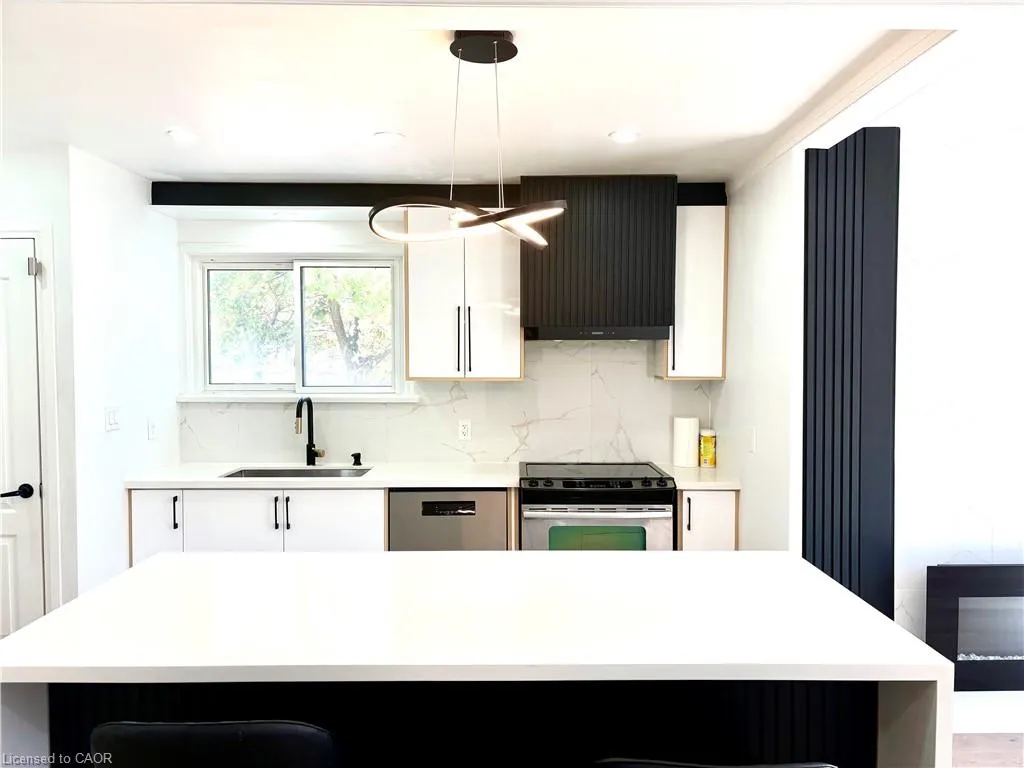 292 Woodward Avenue #Upper