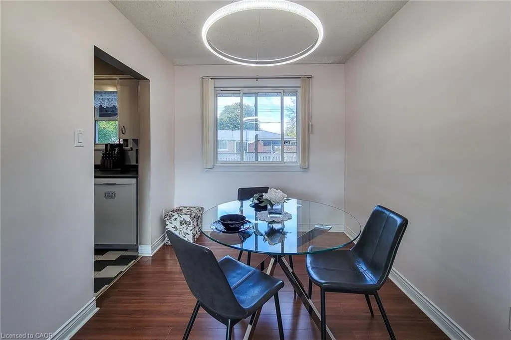 5 Lynford Avenue