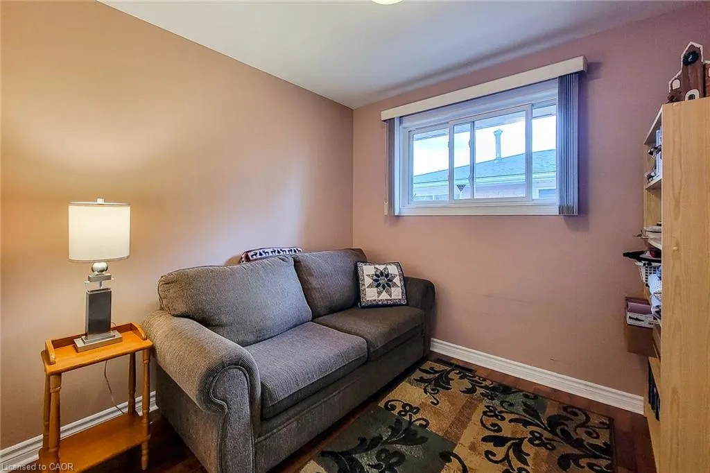 5 Lynford Avenue