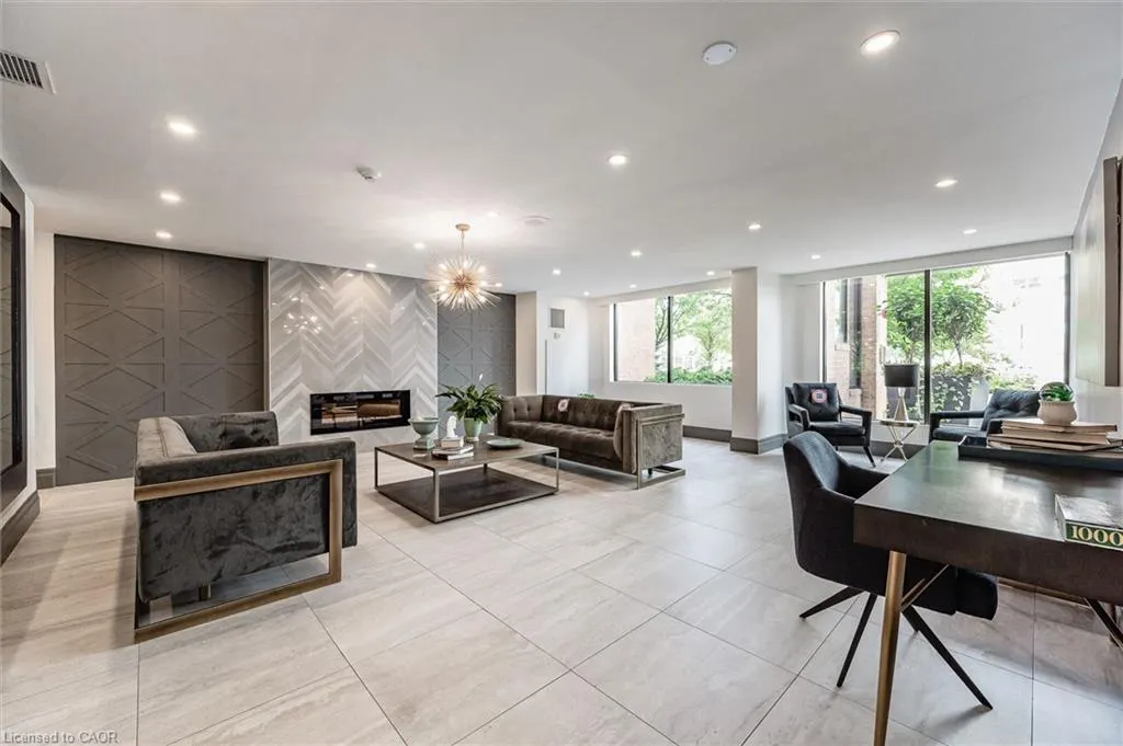 1270 Maple Crossing Boulevard #808
