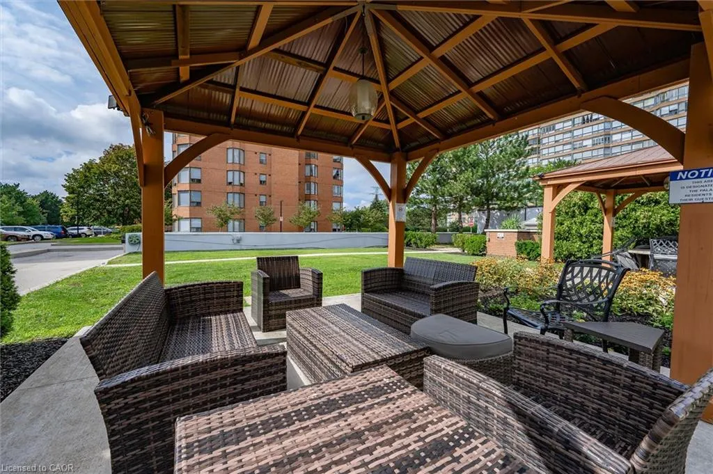 1270 Maple Crossing Boulevard #808
