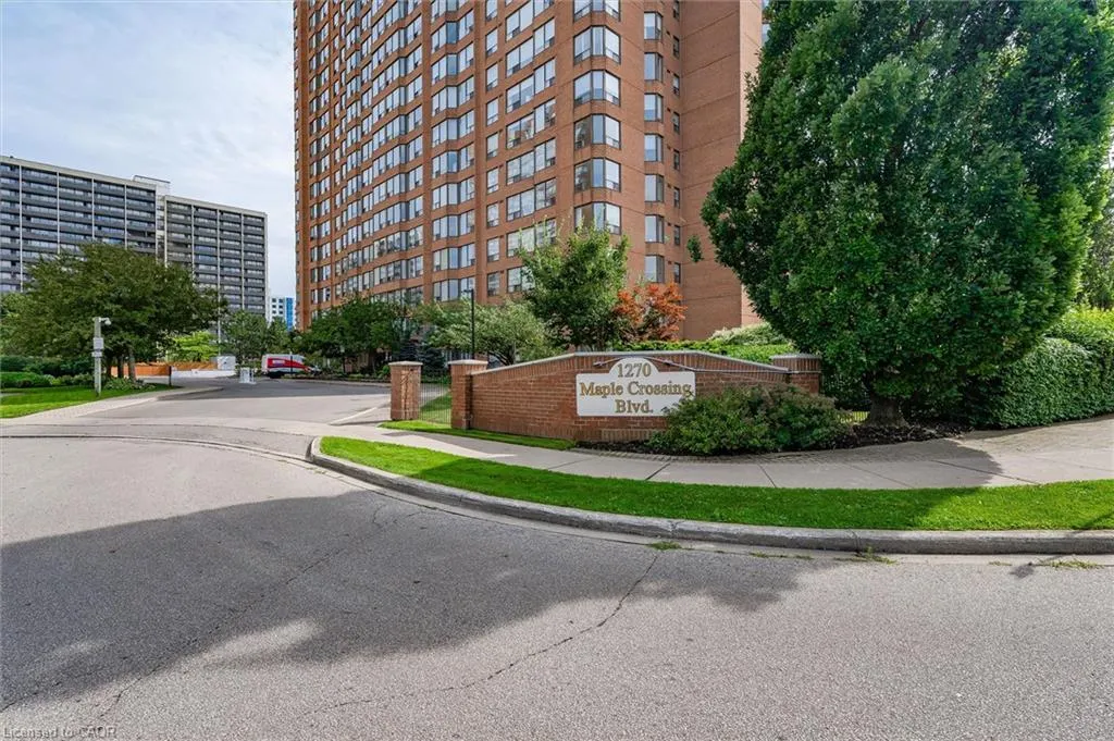 1270 Maple Crossing Boulevard #808