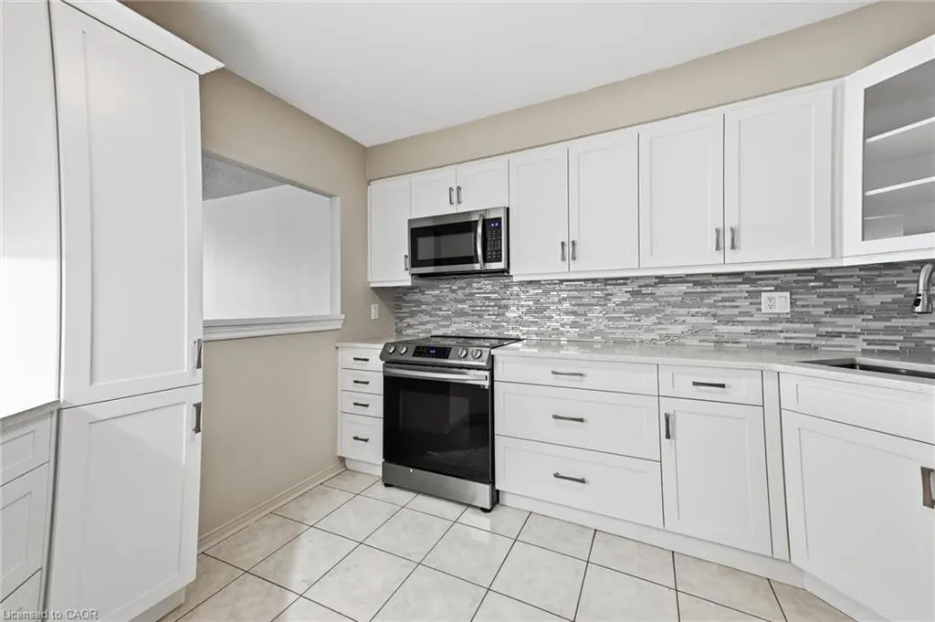 1270 Maple Crossing Boulevard #808