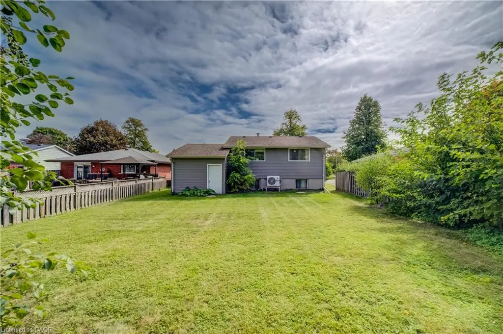 30 Kingswood Drive