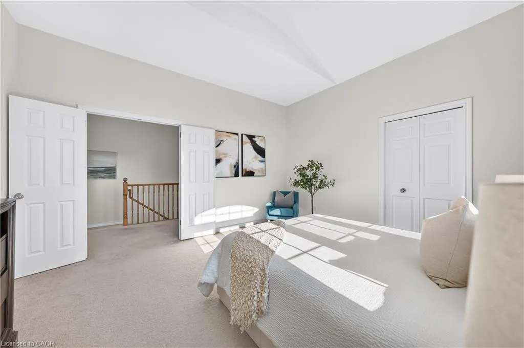 354 Tealby Crescent