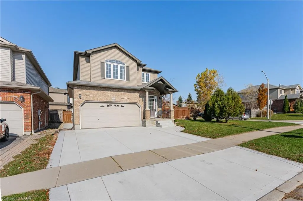 354 Tealby Crescent