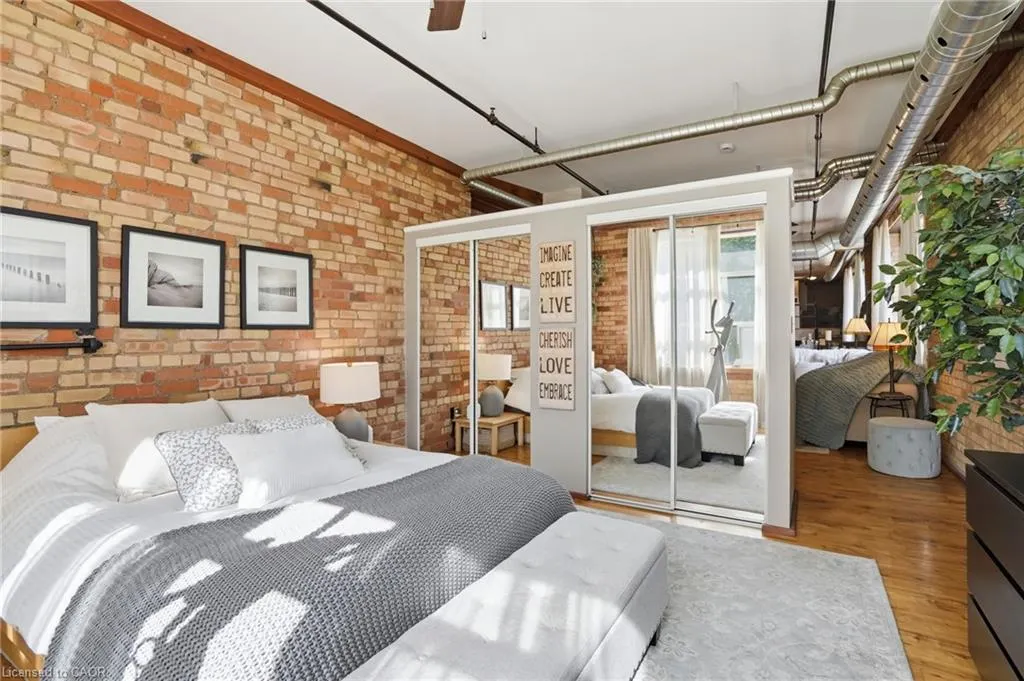 36 Margaret Street #21