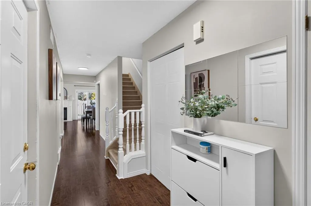 606 Royal Fern Street