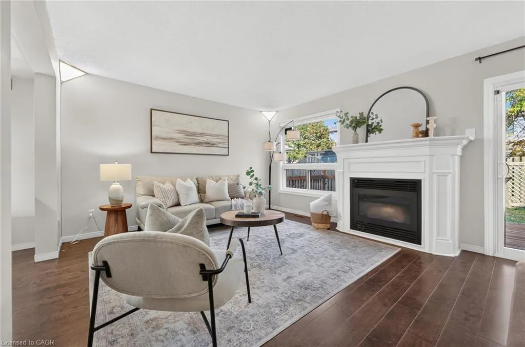 606 Royal Fern Street