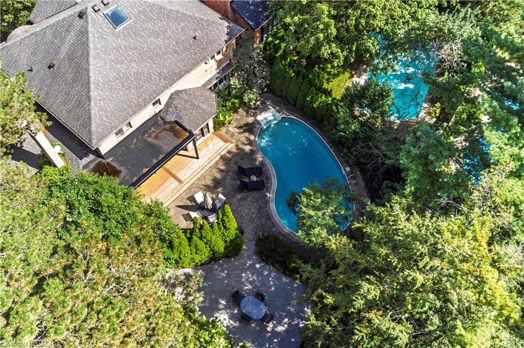 356 Shoreacres Road