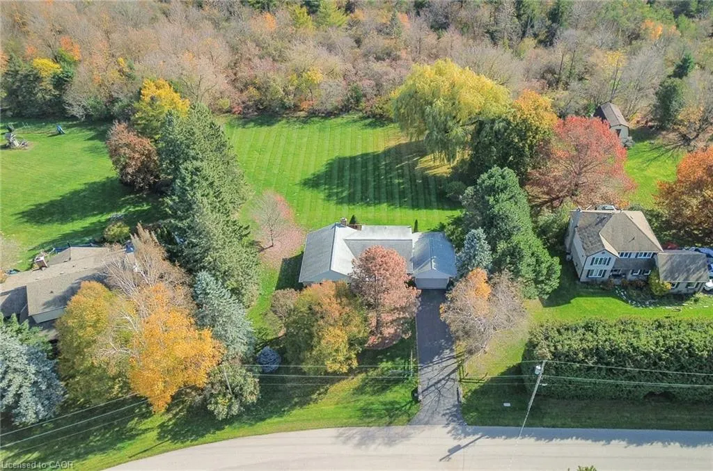 32 Autumn Drive