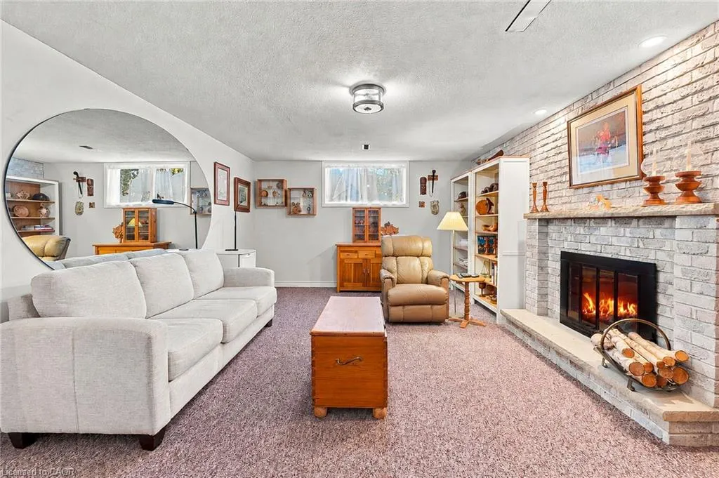 836 Coulson Avenue