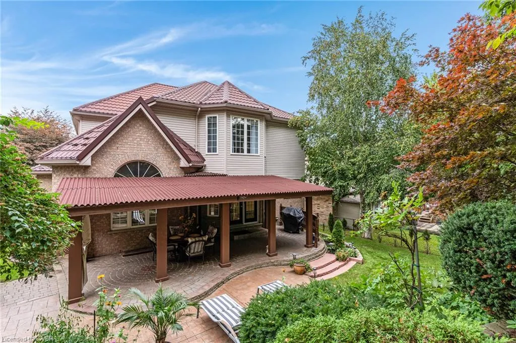 27 Autumn Ridge Trail