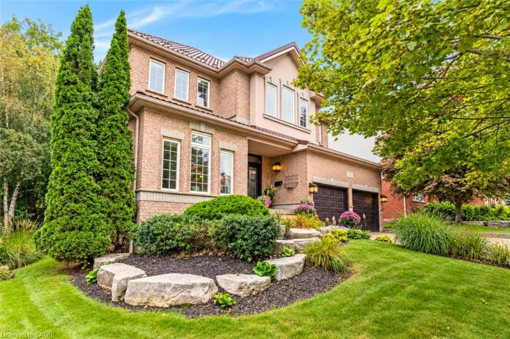 27 Autumn Ridge Trail