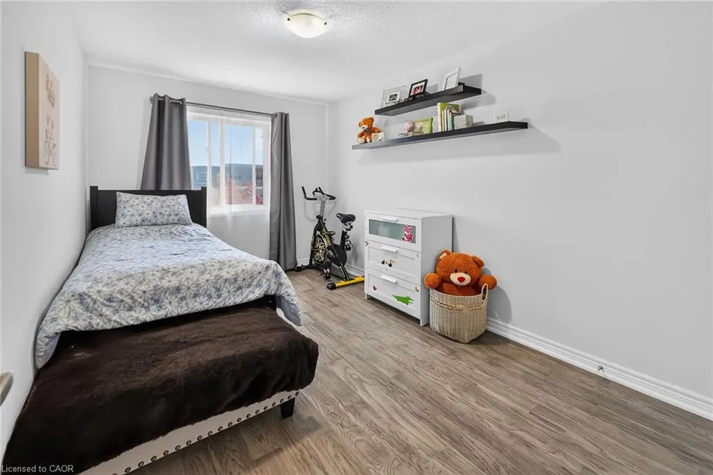 30 Mockingbird Lane
