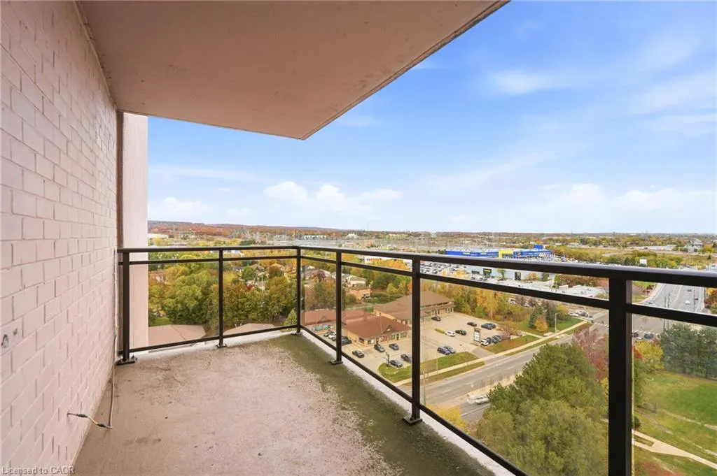 975 Warwick Court #1501