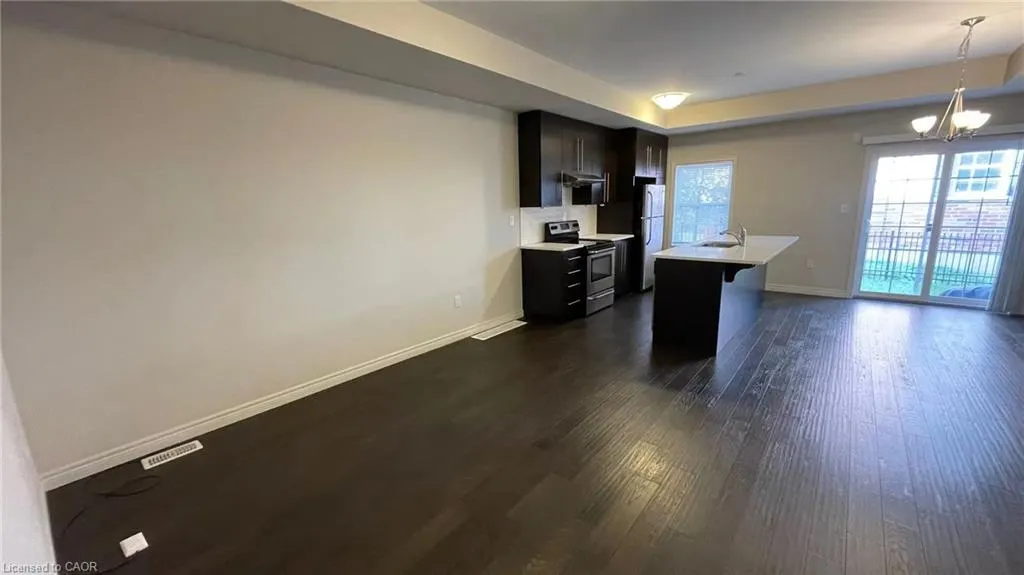 32 Prince Albert Boulevard