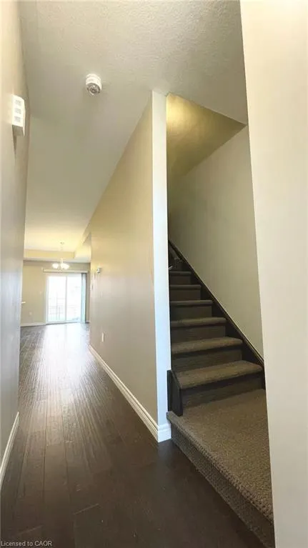 32 Prince Albert Boulevard