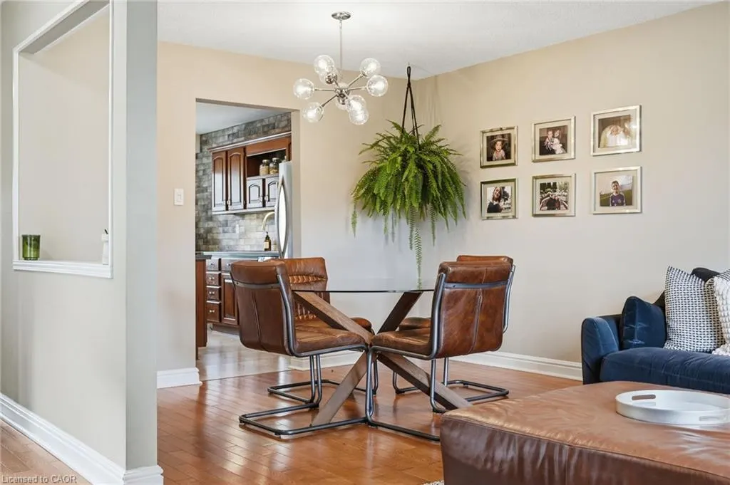 2266 Melissa Crescent