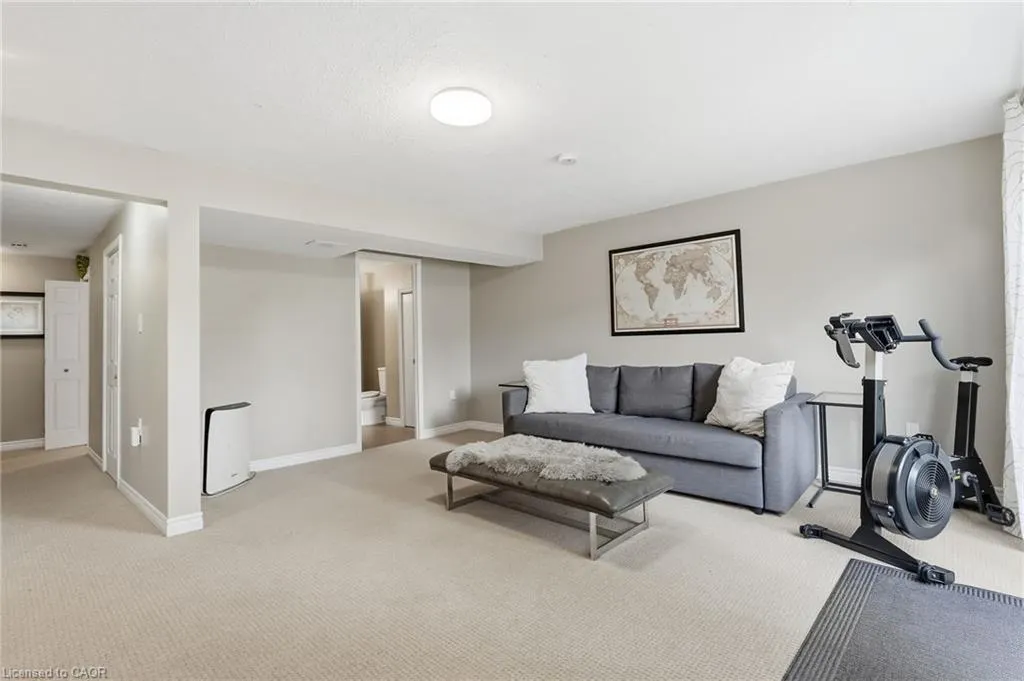 2266 Melissa Crescent