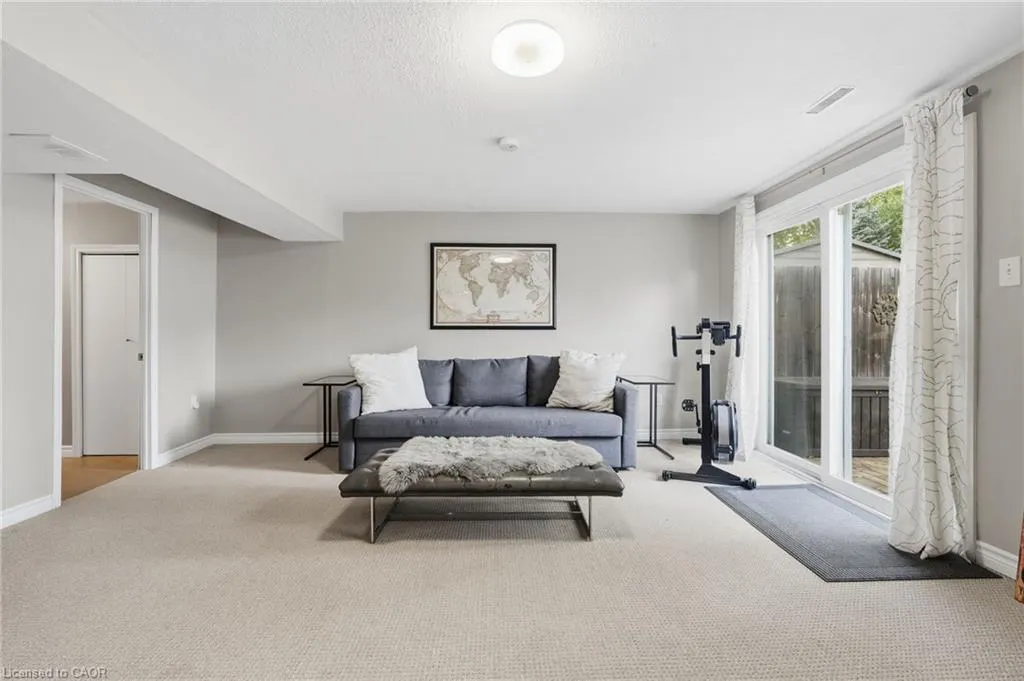 2266 Melissa Crescent